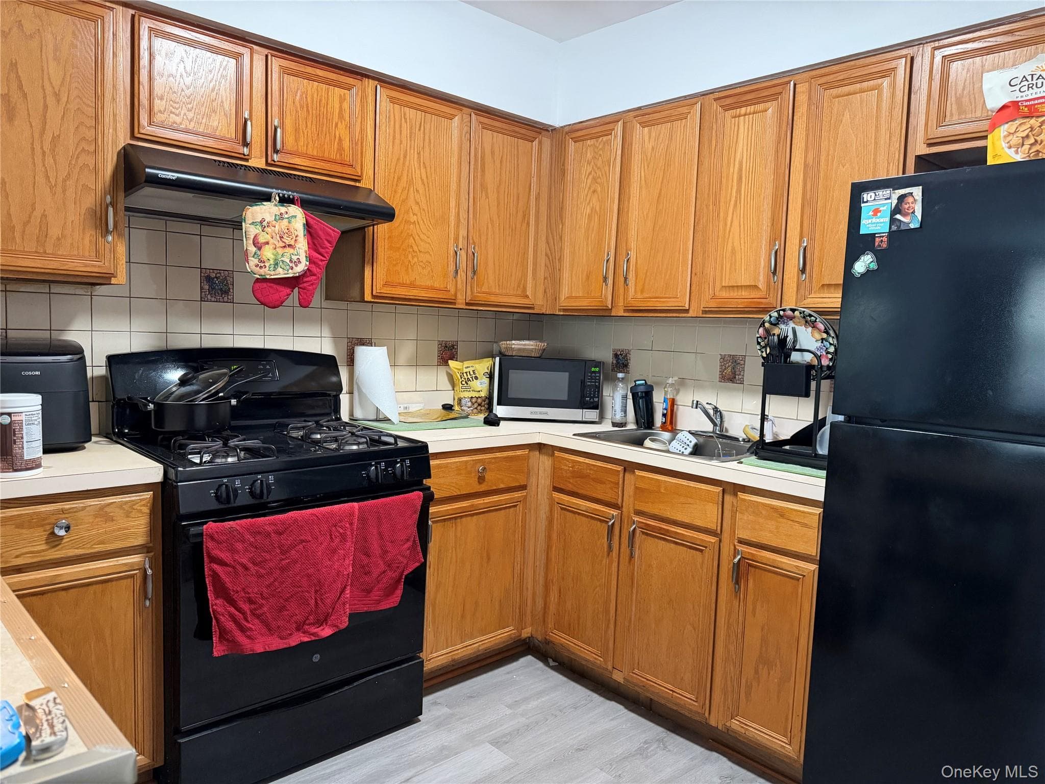 757 Elton Avenue thumbnail 16