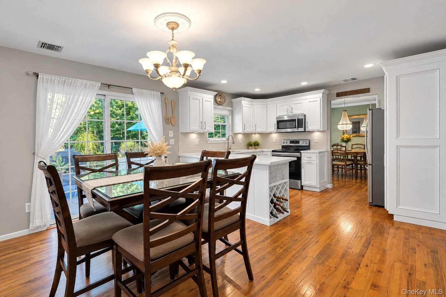 60 Scranton Avenue thumbnail 5