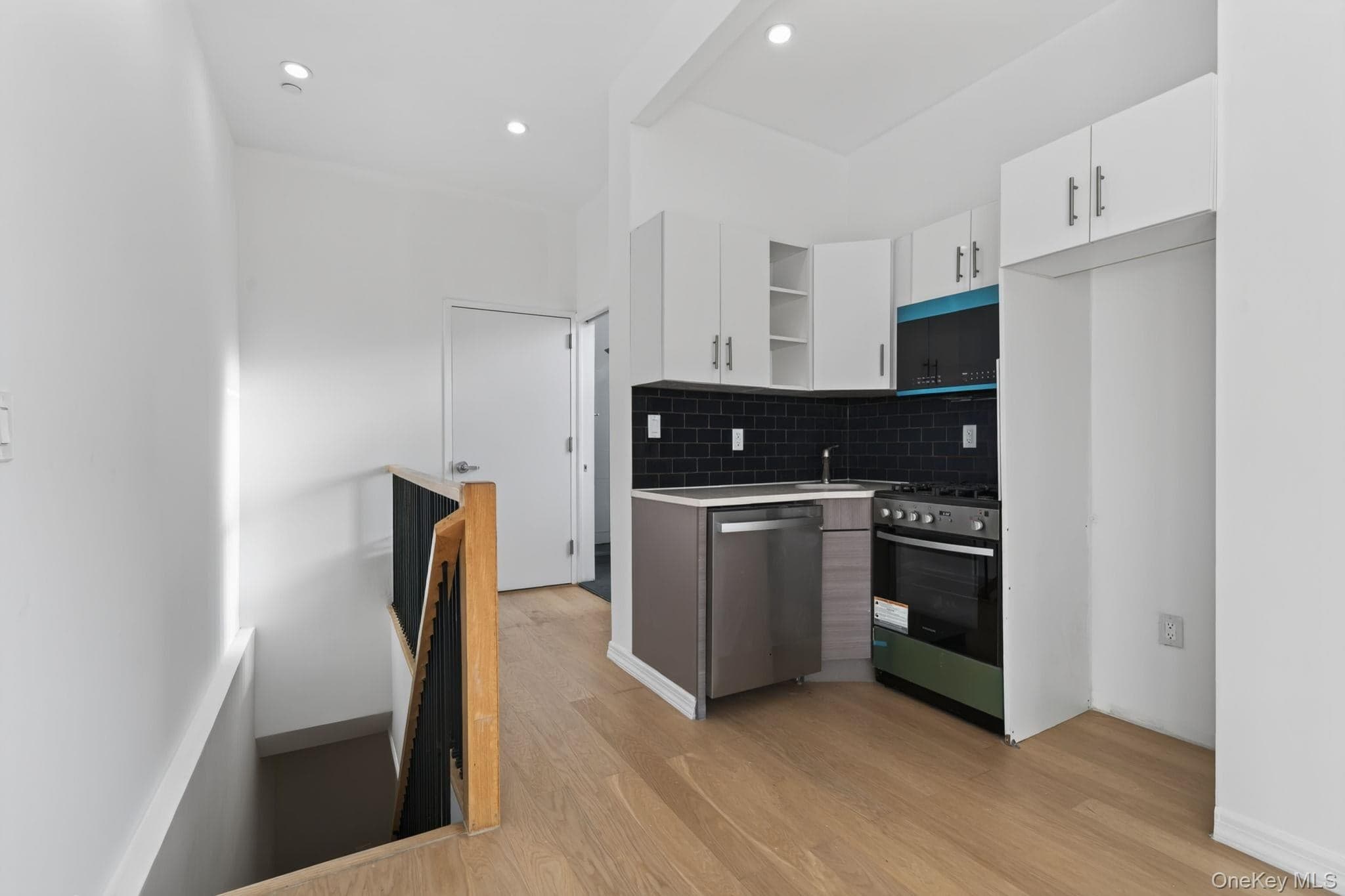 663 Macdonough Street thumbnail 28