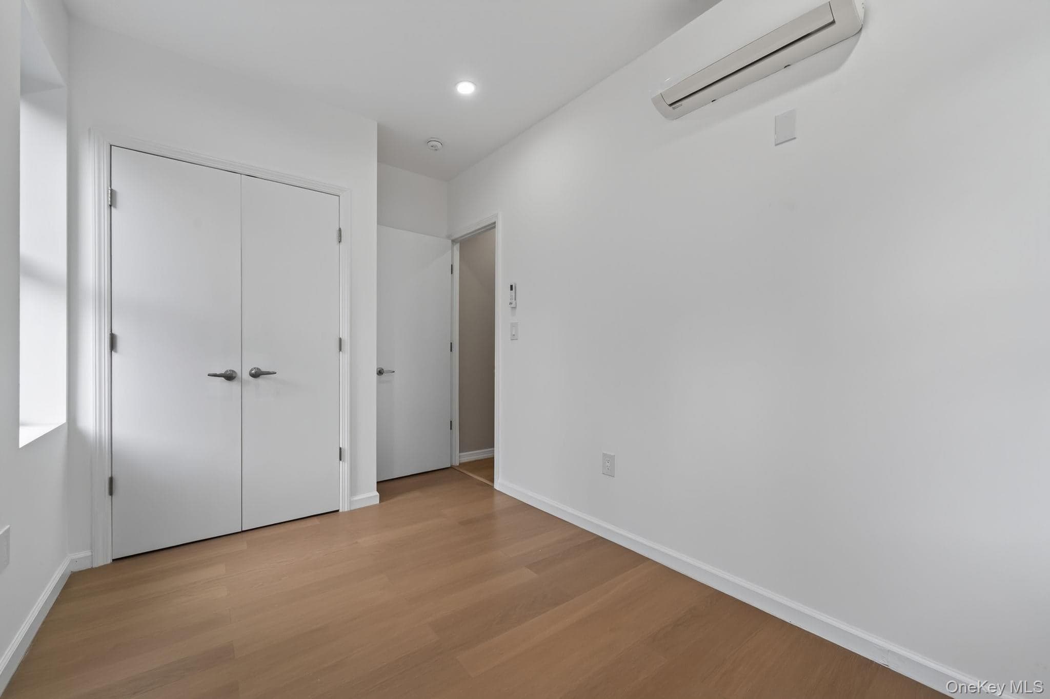 663 Macdonough Street thumbnail 17
