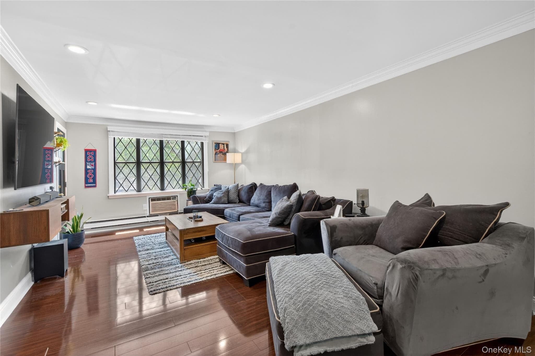 425 Sierra Vista Lane thumbnail 8