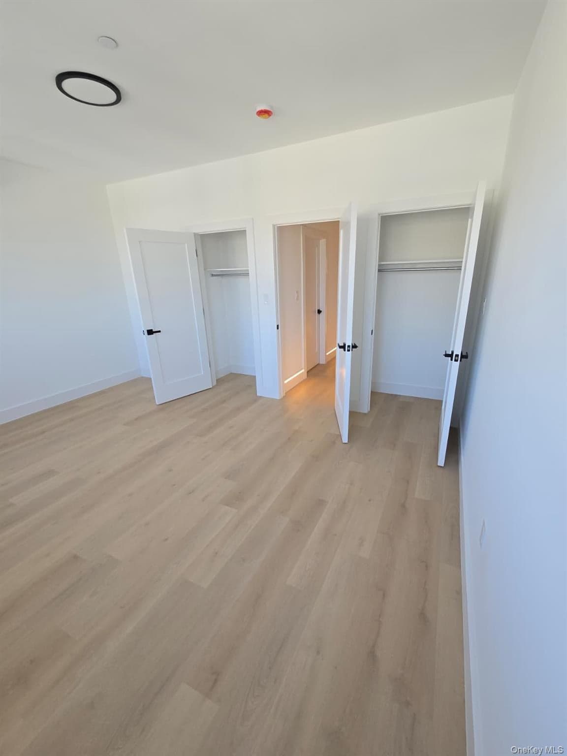 445 Beach 45th Street thumbnail 23