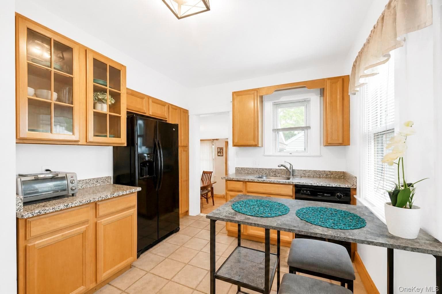 139 N 11th Street thumbnail 9