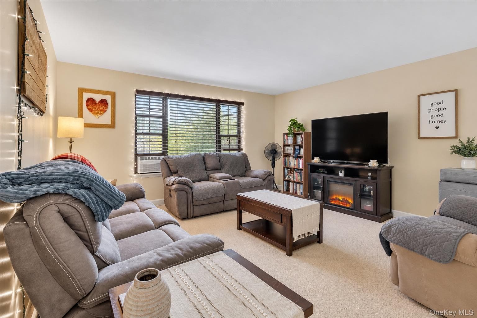 1045 Park Avenue thumbnail 5