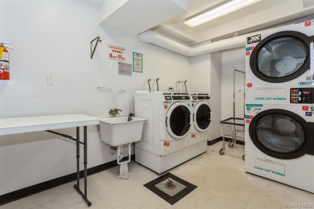 410 E Broadway Unit: 4T thumbnail 16