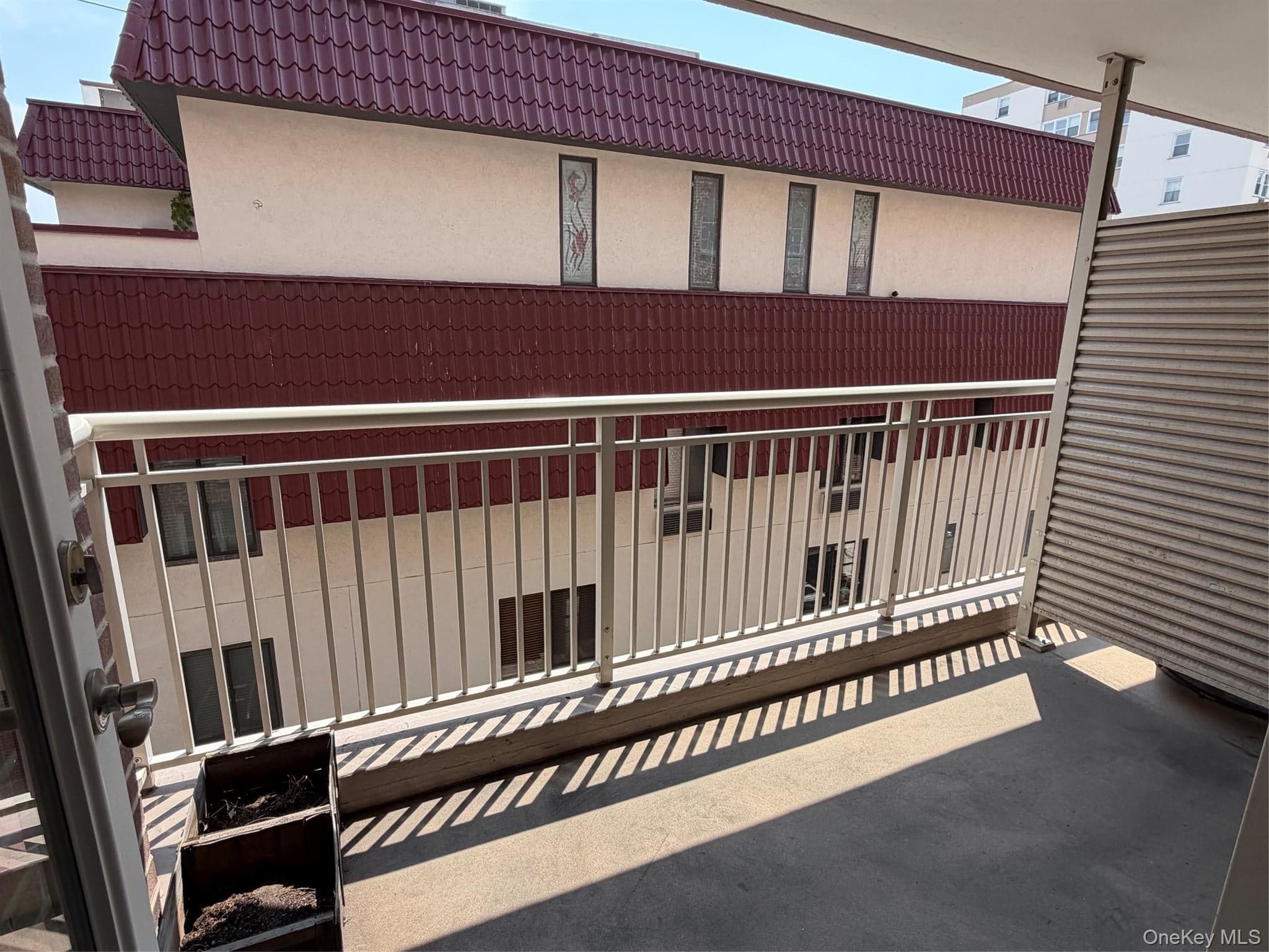 410 E Broadway Unit: 4T thumbnail 12