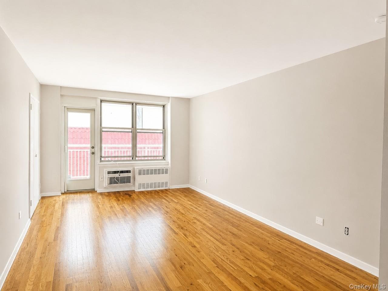 410 E Broadway Unit: 4T thumbnail 5