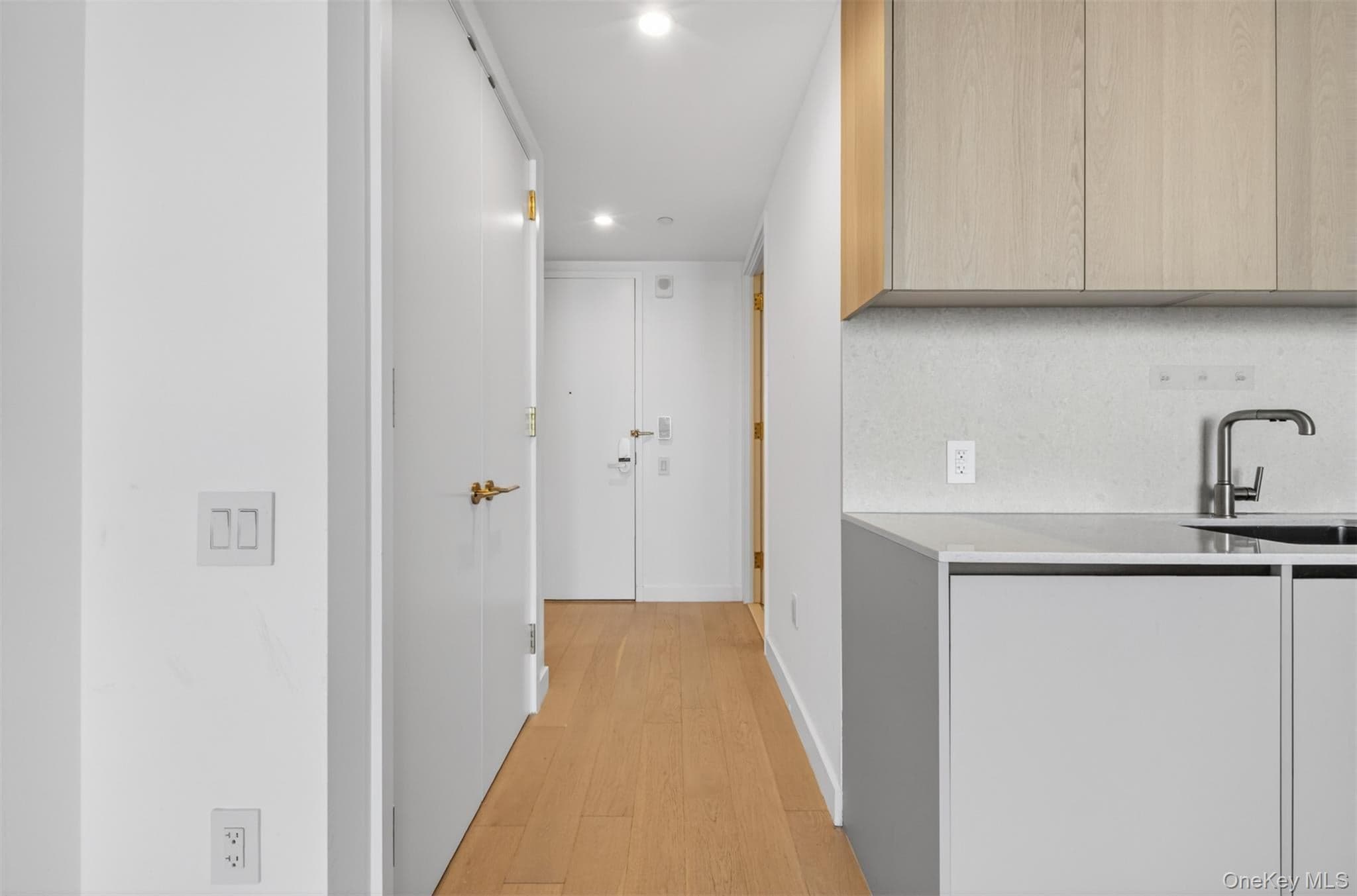 3 Court Square Unit: 5005 thumbnail 5