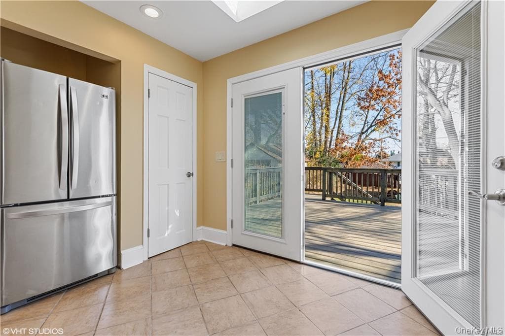 235 N Highland Avenue thumbnail 6