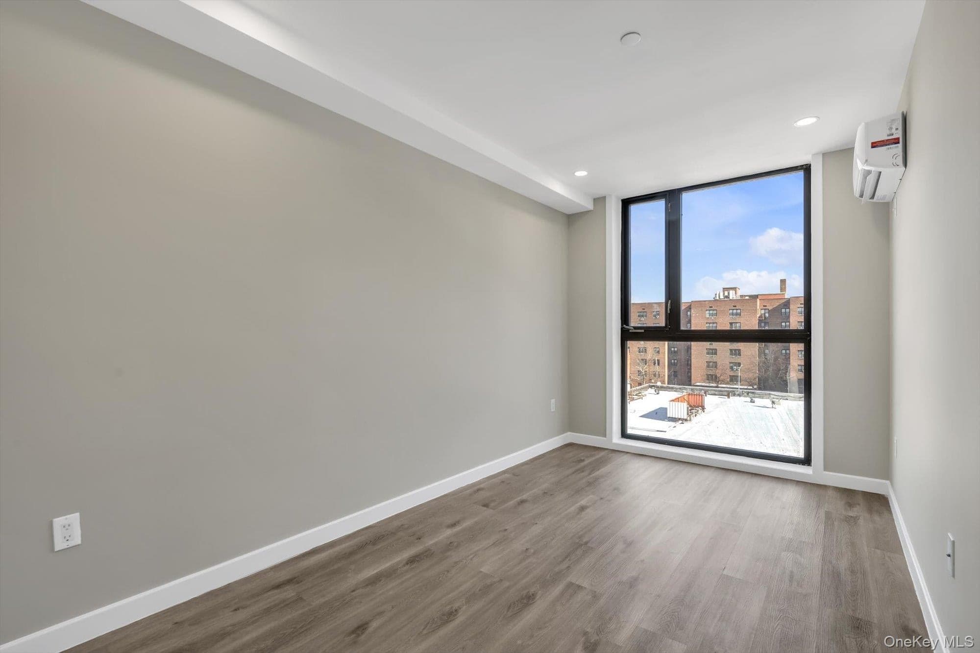 55-40 97 Place Pl Unit: 3A thumbnail 6