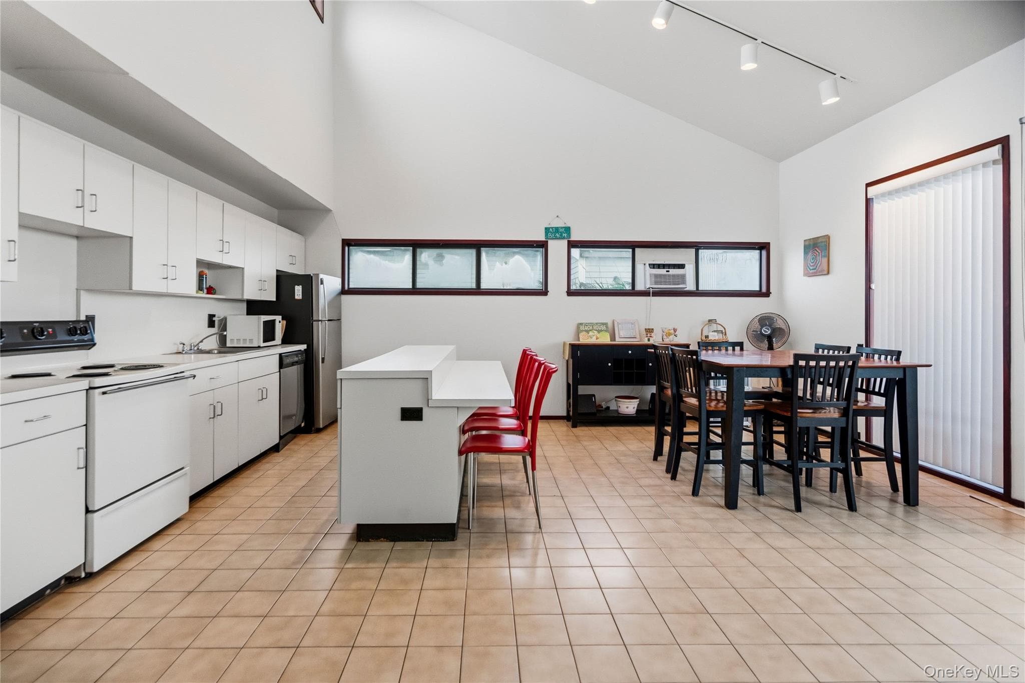 8 Cayuga Street thumbnail 15