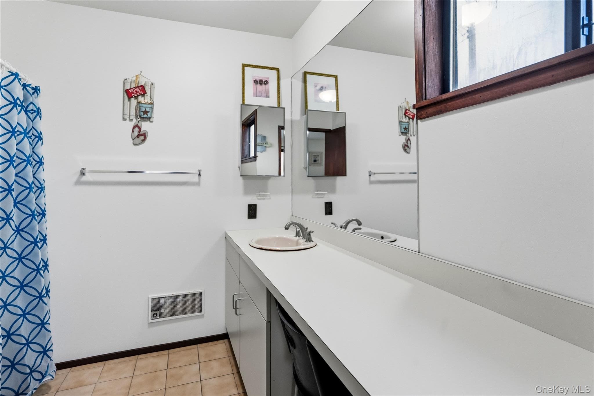 8 Cayuga Street thumbnail 28