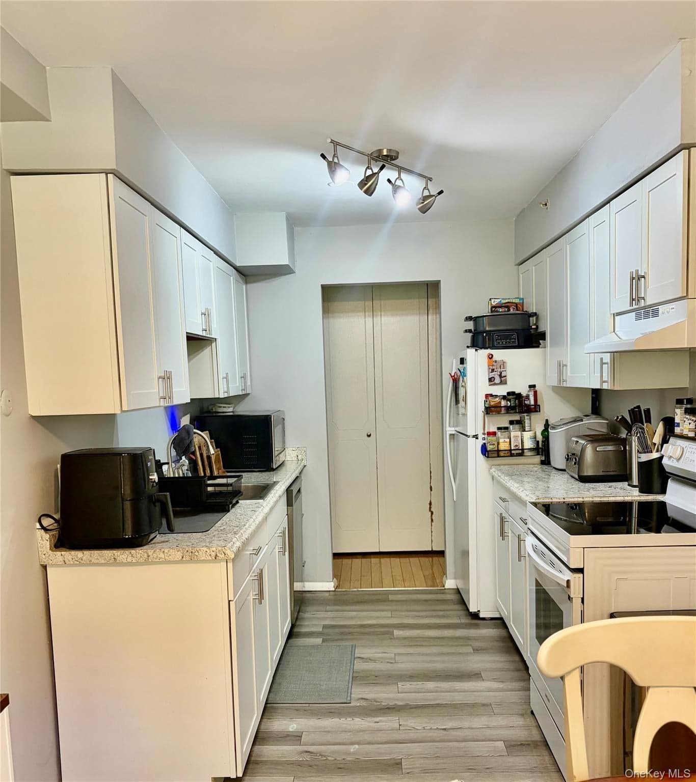10 Oakwood Terrace Unit: 115 thumbnail 2