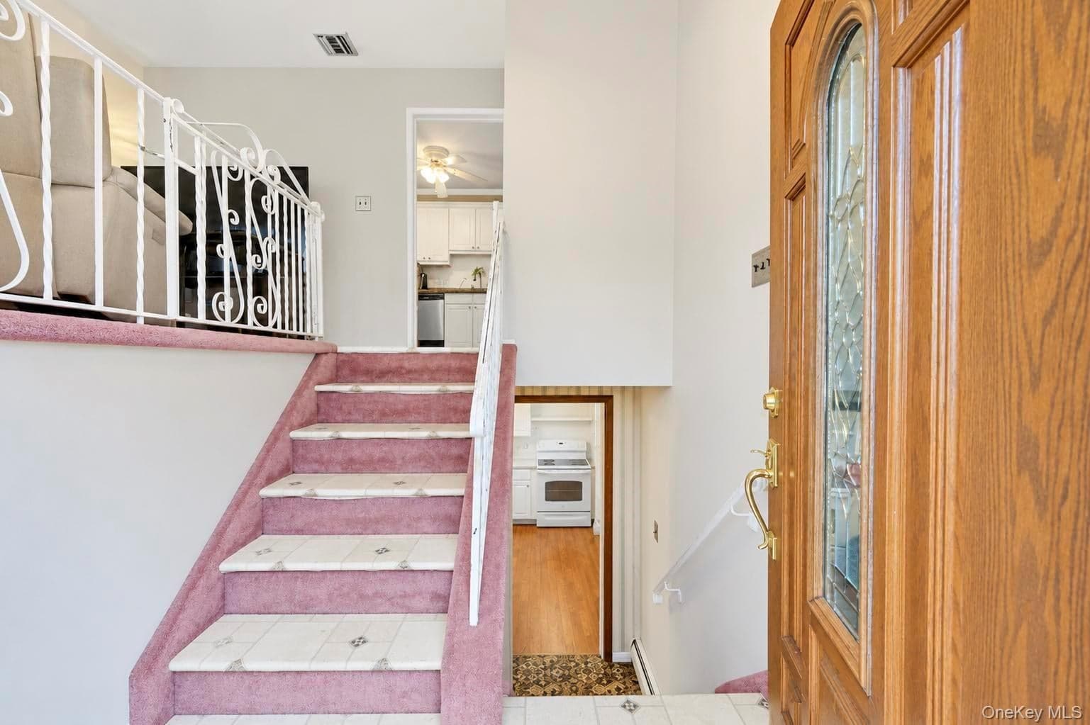 355 W Islip Boulevard thumbnail 14