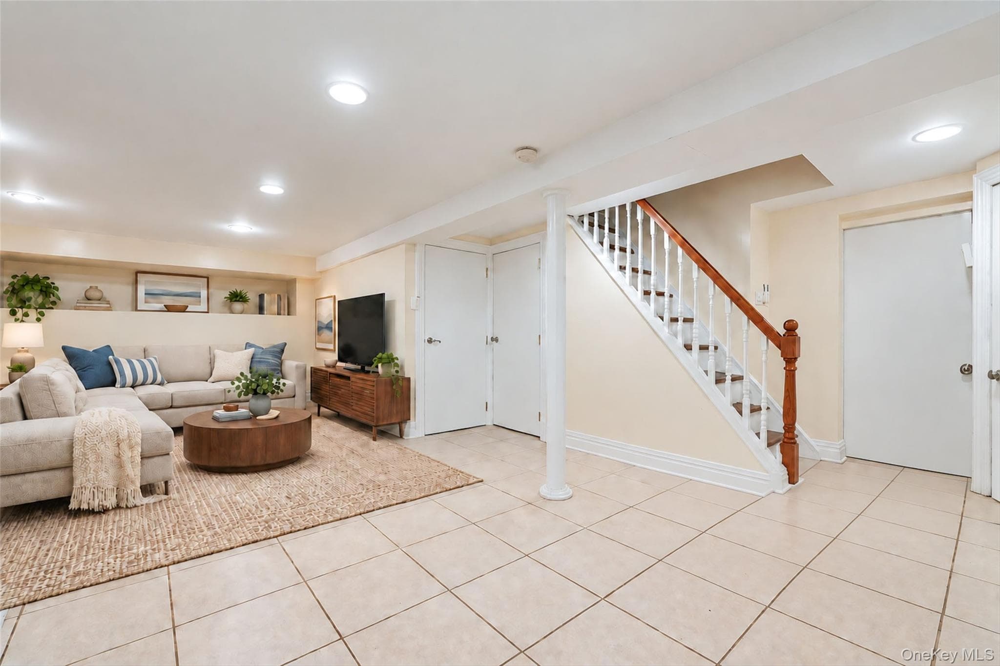 26 Custer Avenue thumbnail 32
