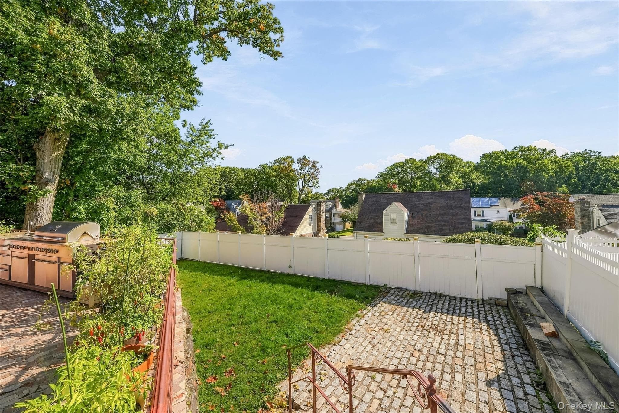 26 Custer Avenue thumbnail 46