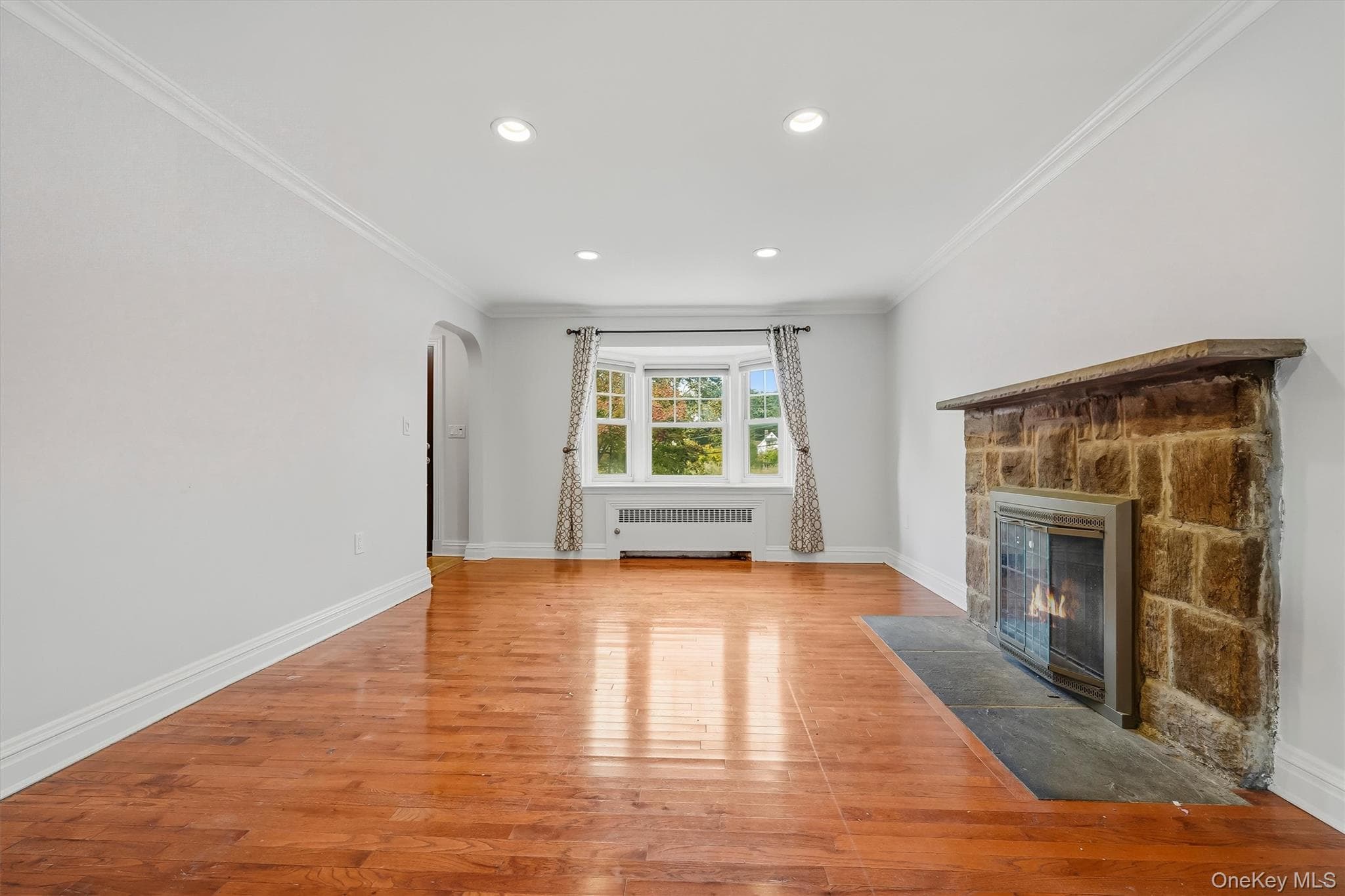 26 Custer Avenue thumbnail 48