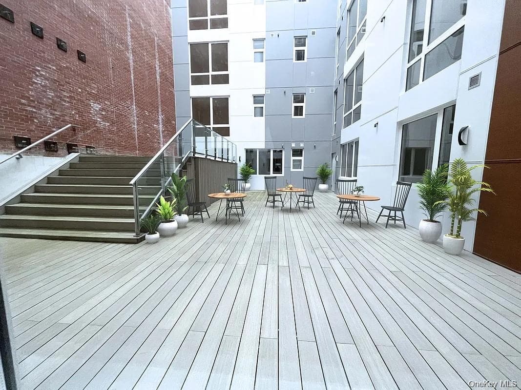 4223 Parsons Boulevard Unit: 5C thumbnail 8