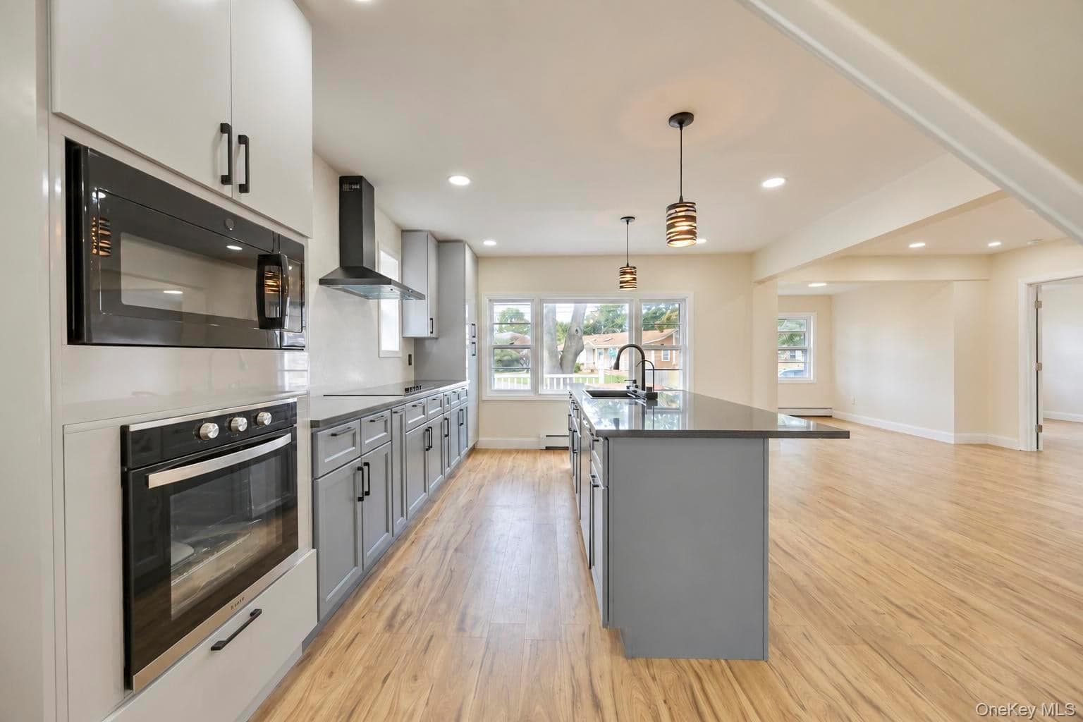 93 Vermont Avenue thumbnail 17