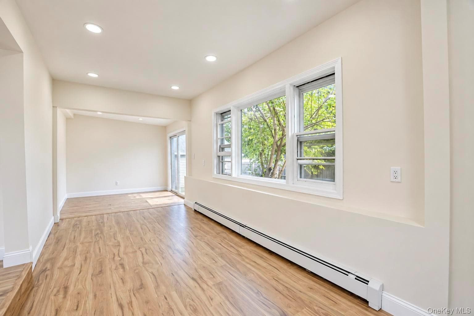 93 Vermont Avenue thumbnail 24