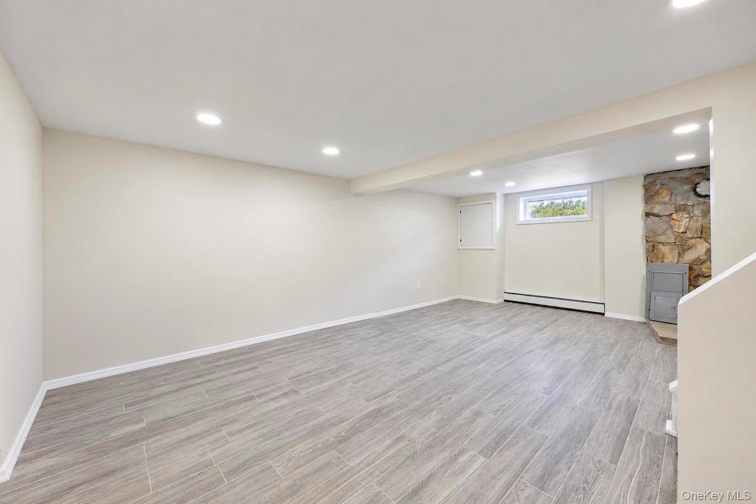 93 Vermont Avenue thumbnail 44
