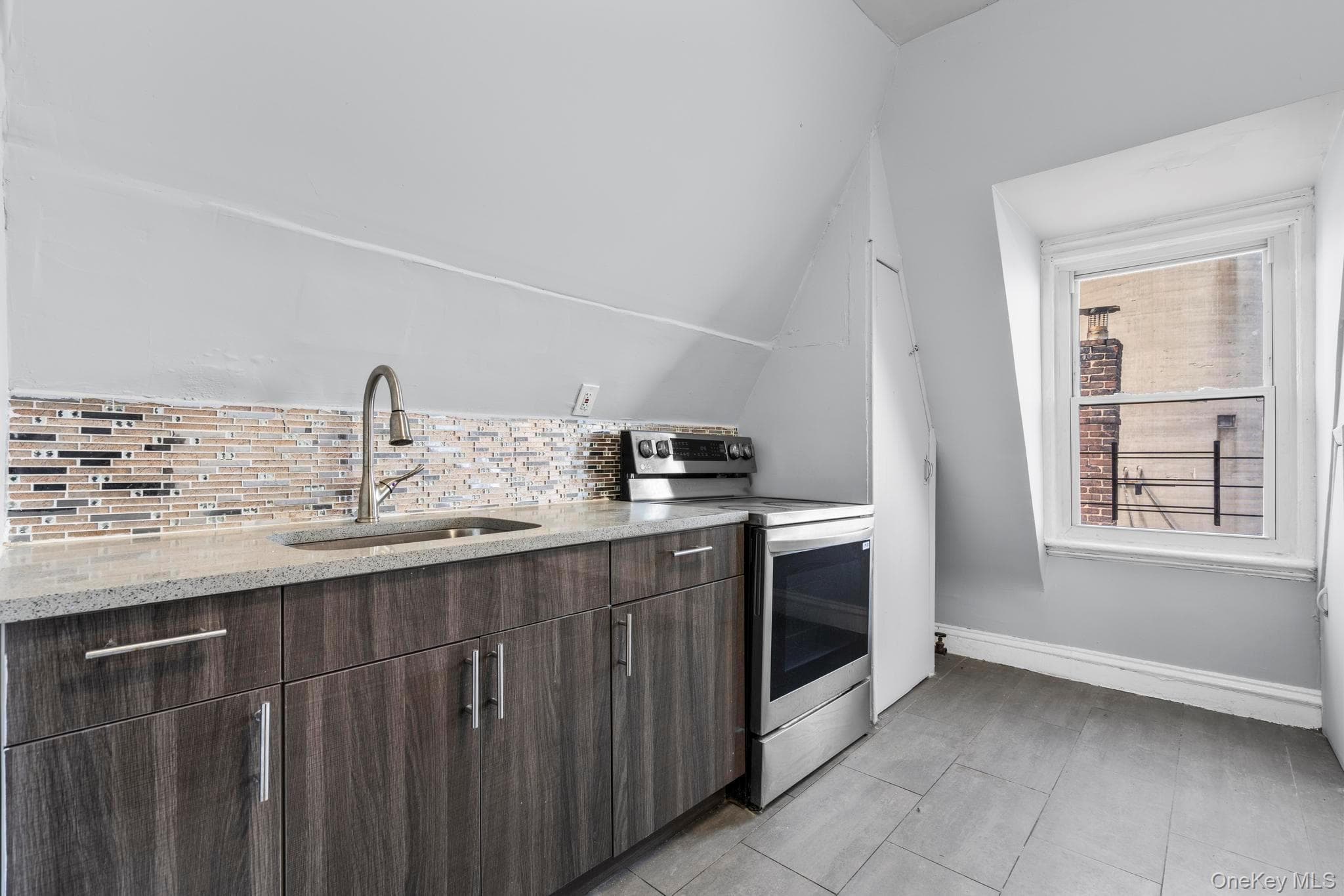 155 Buena Vista Avenue thumbnail 5