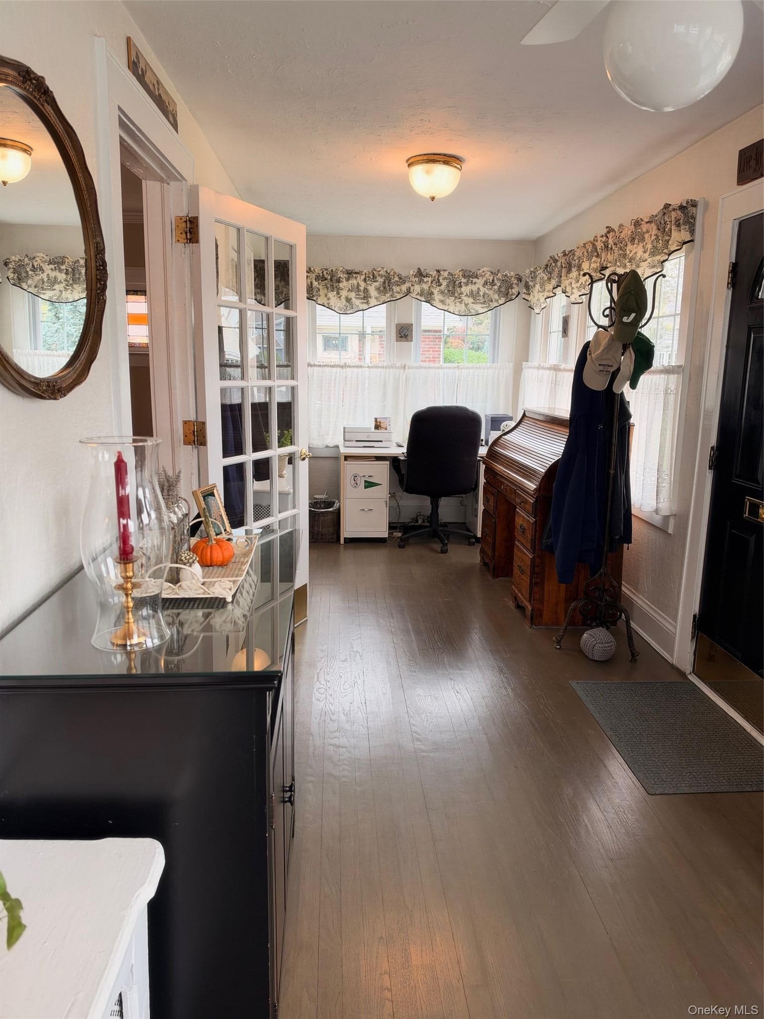 992 Davison Place thumbnail 5