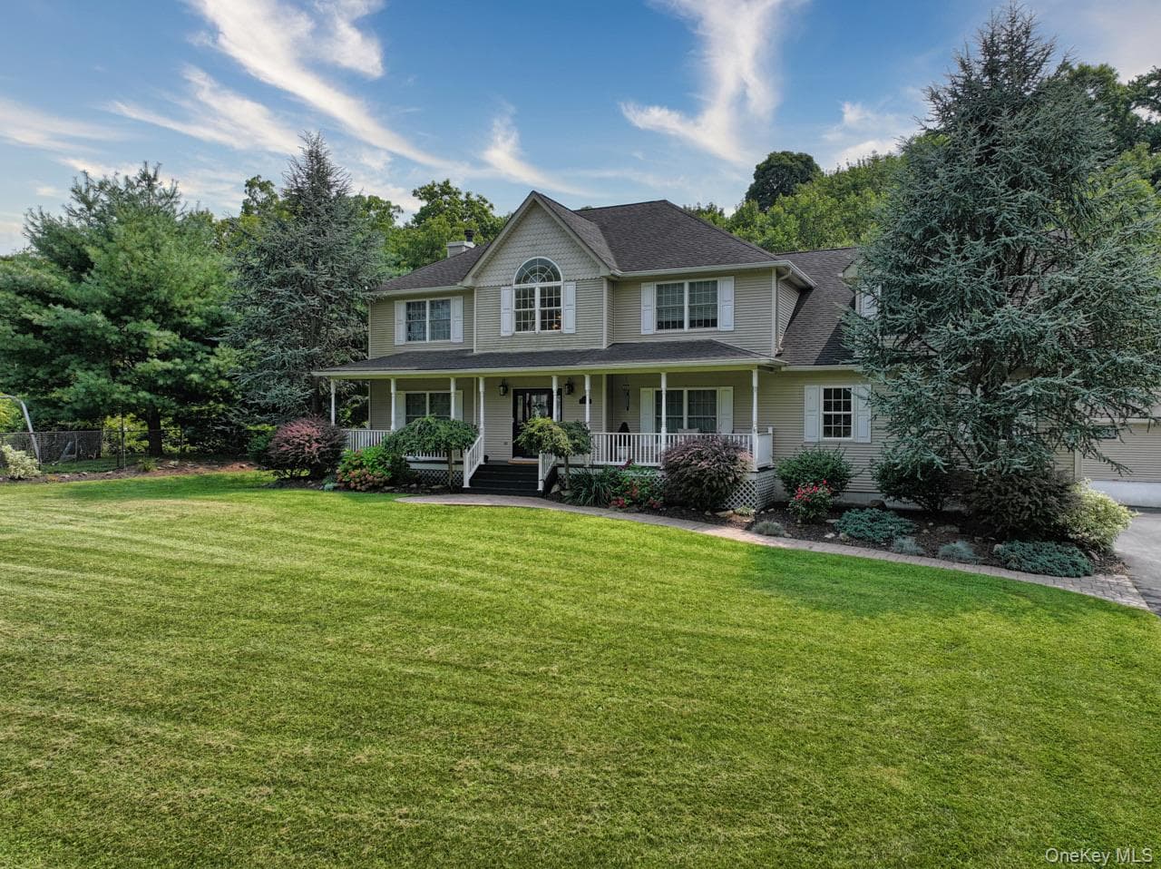 9 Roselawn Road photo 1