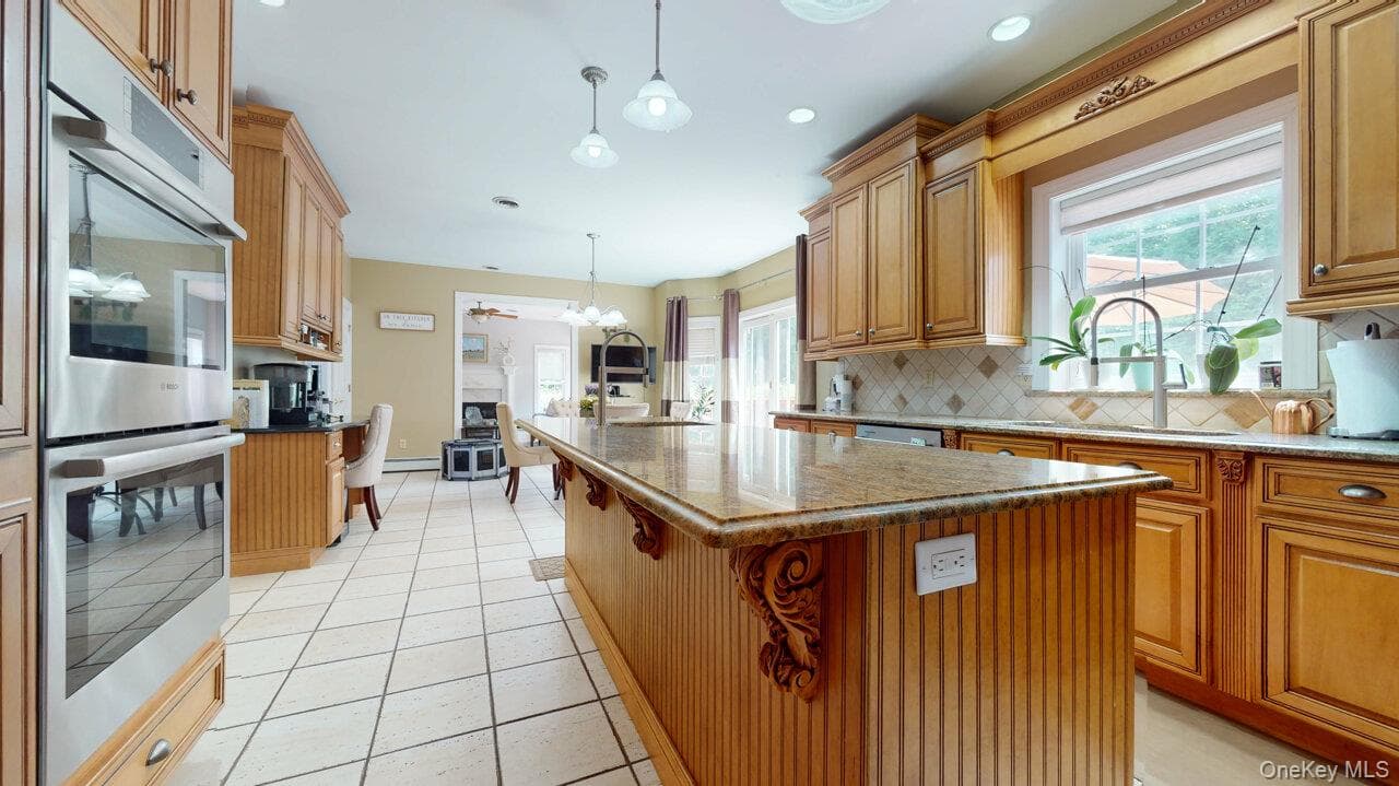 9 Roselawn Road thumbnail 20
