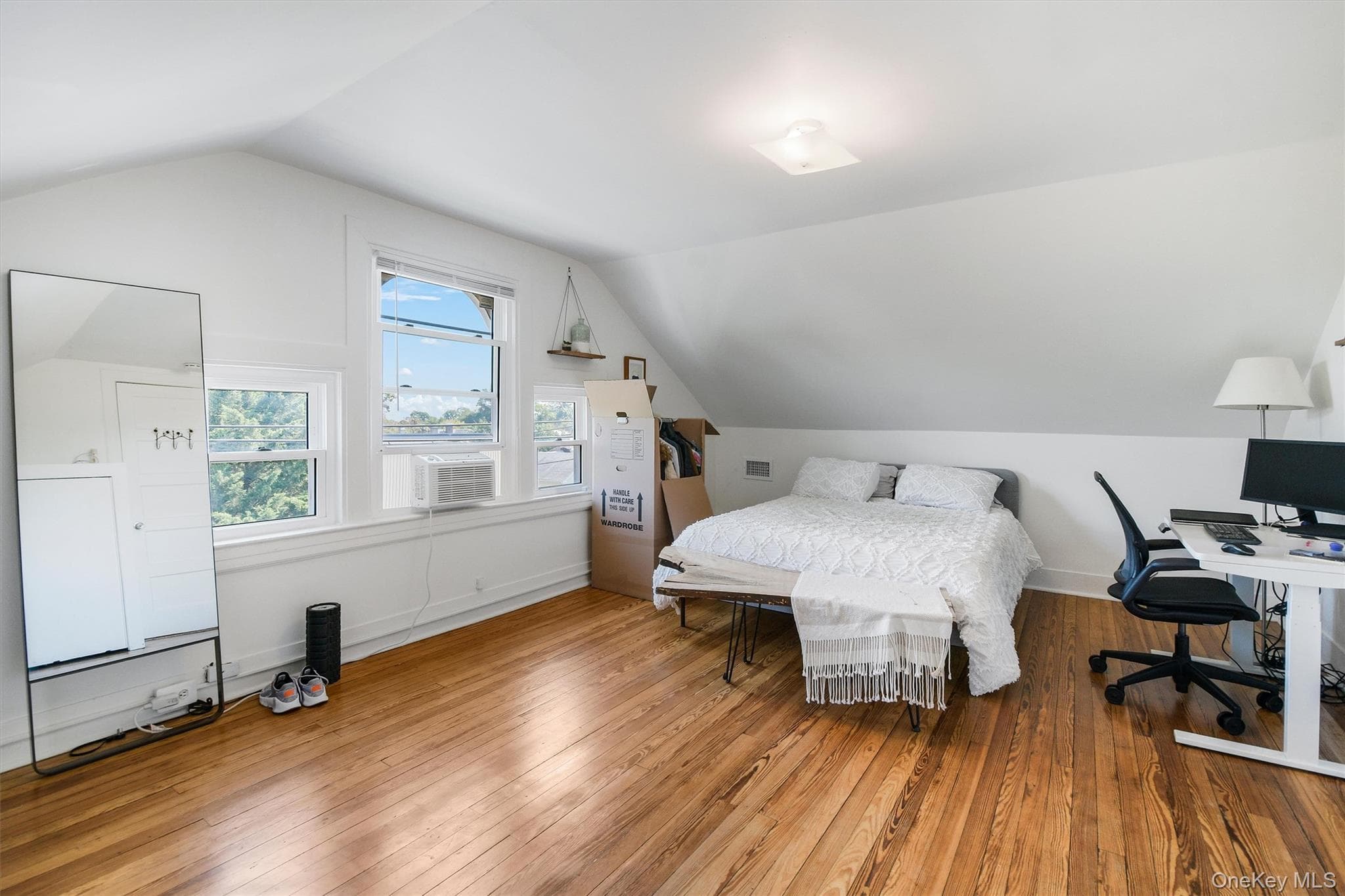 1 Bayview Avenue thumbnail 41
