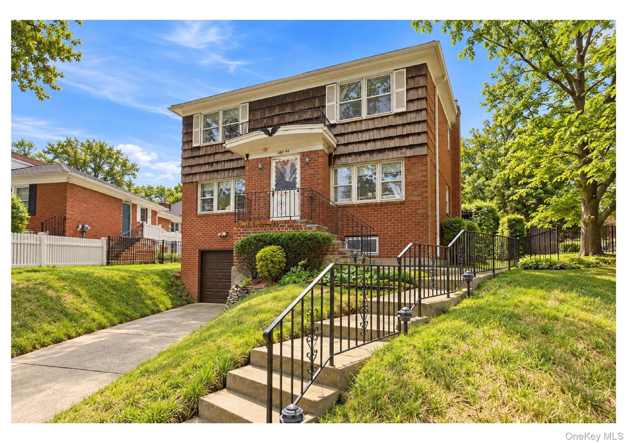 18044 Grand Central Parkway thumbnail 2