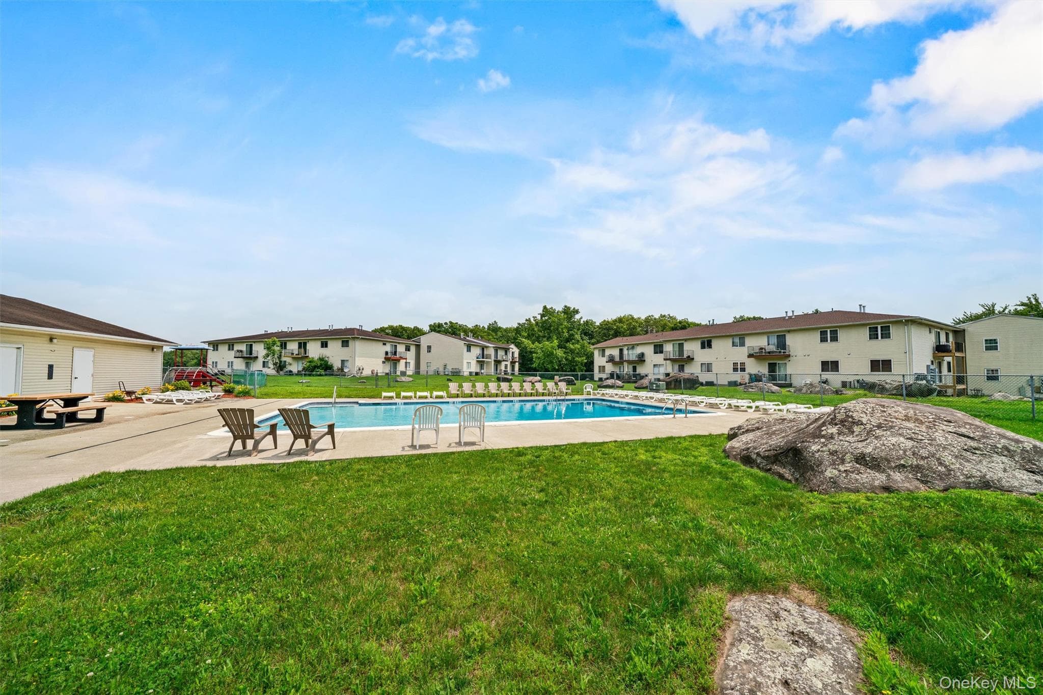 276 Temple Hill Road Unit: 2002 thumbnail 38