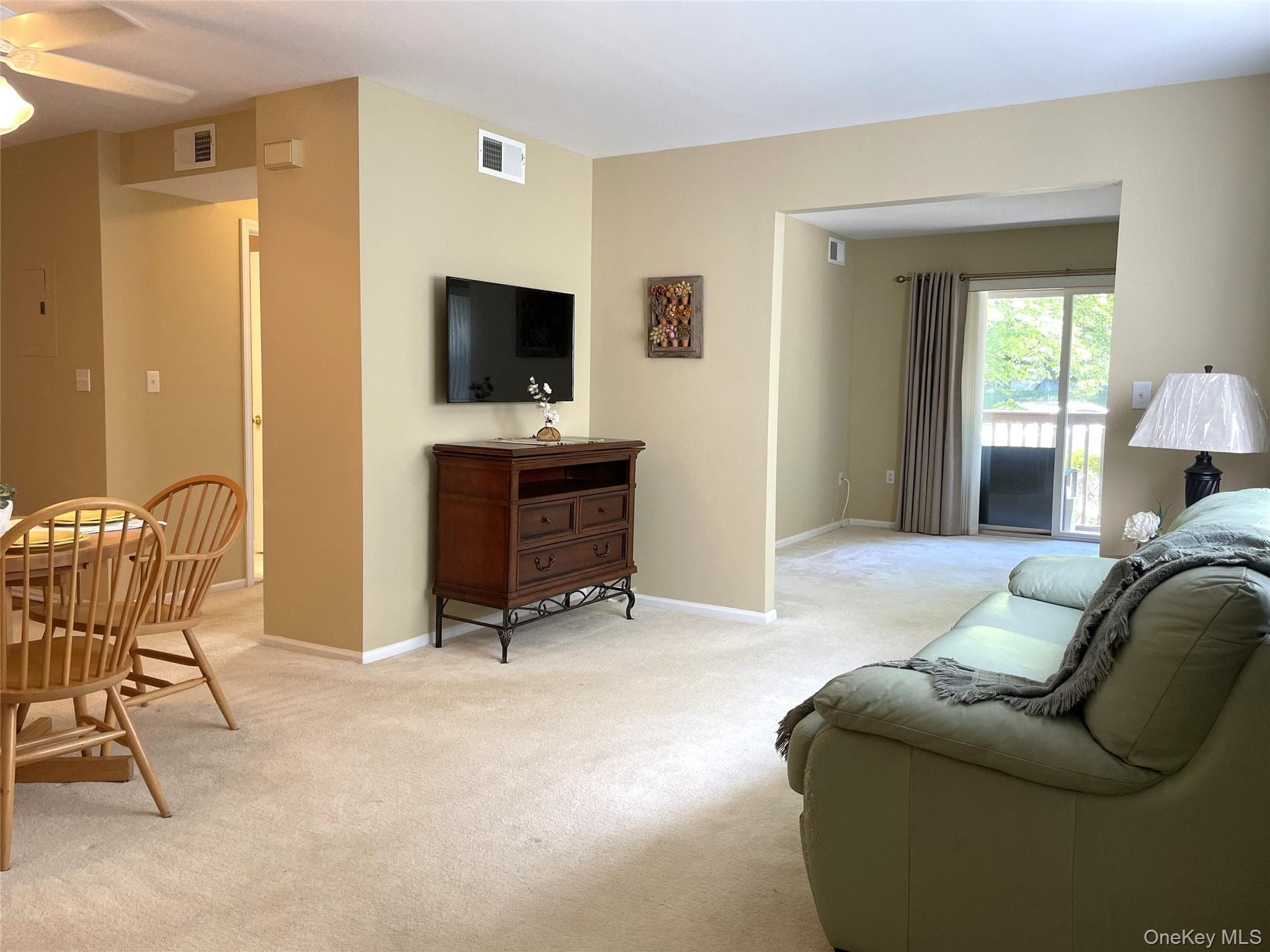 660 E Crooked Hill Road thumbnail 8