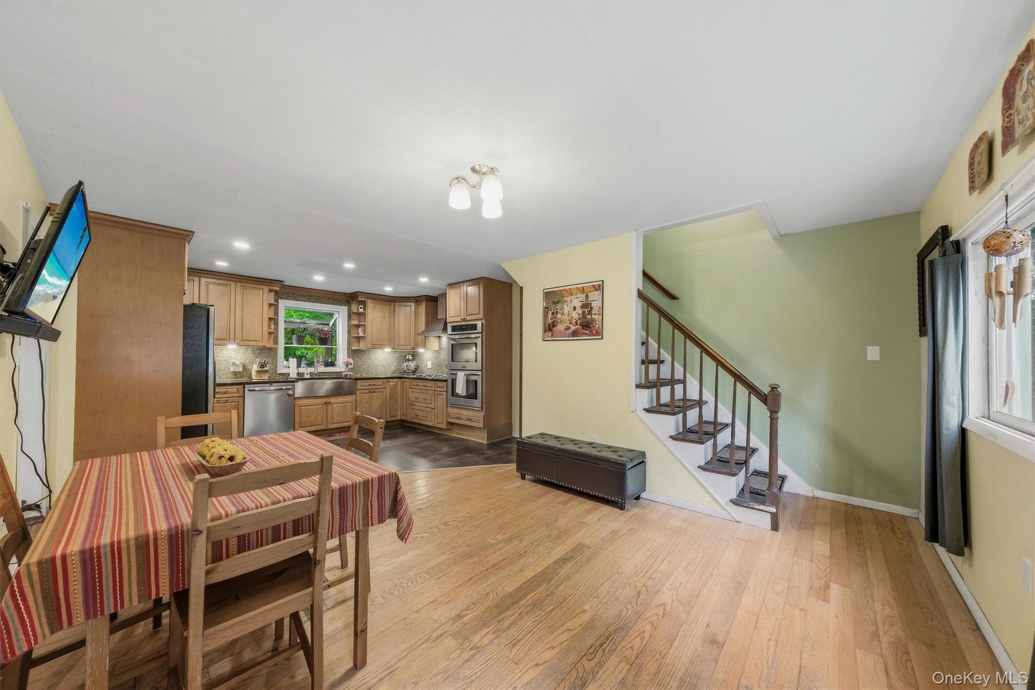 256 Haviland Drive thumbnail 12