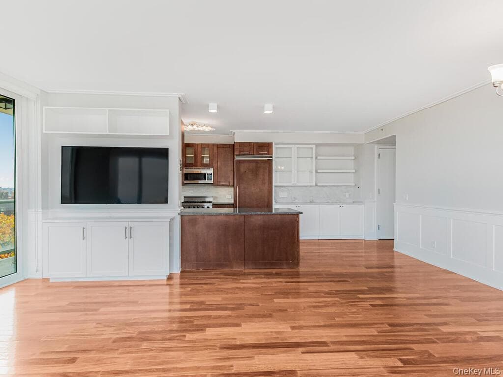 640 W 237th Street Unit: 7D thumbnail 5