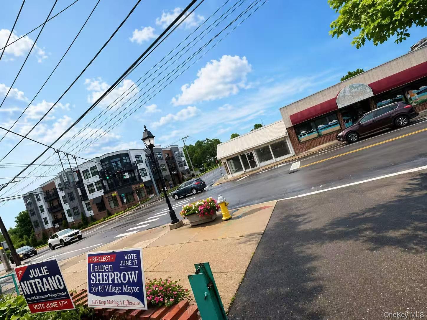 1502 Main Street thumbnail 2