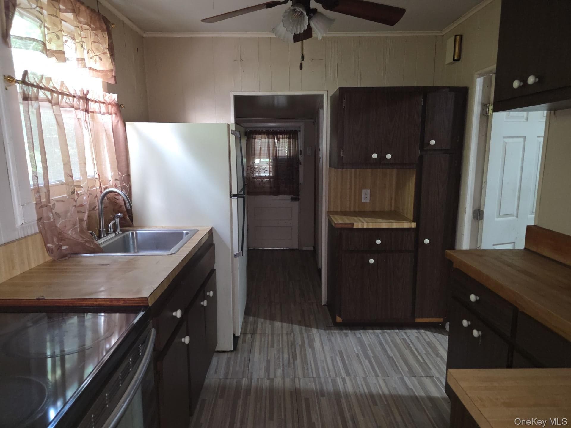 236 Holland Avenue thumbnail 6
