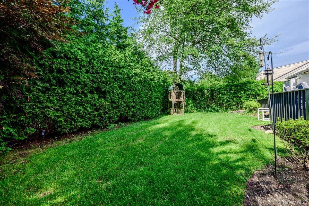 928 Northfield Road thumbnail 27