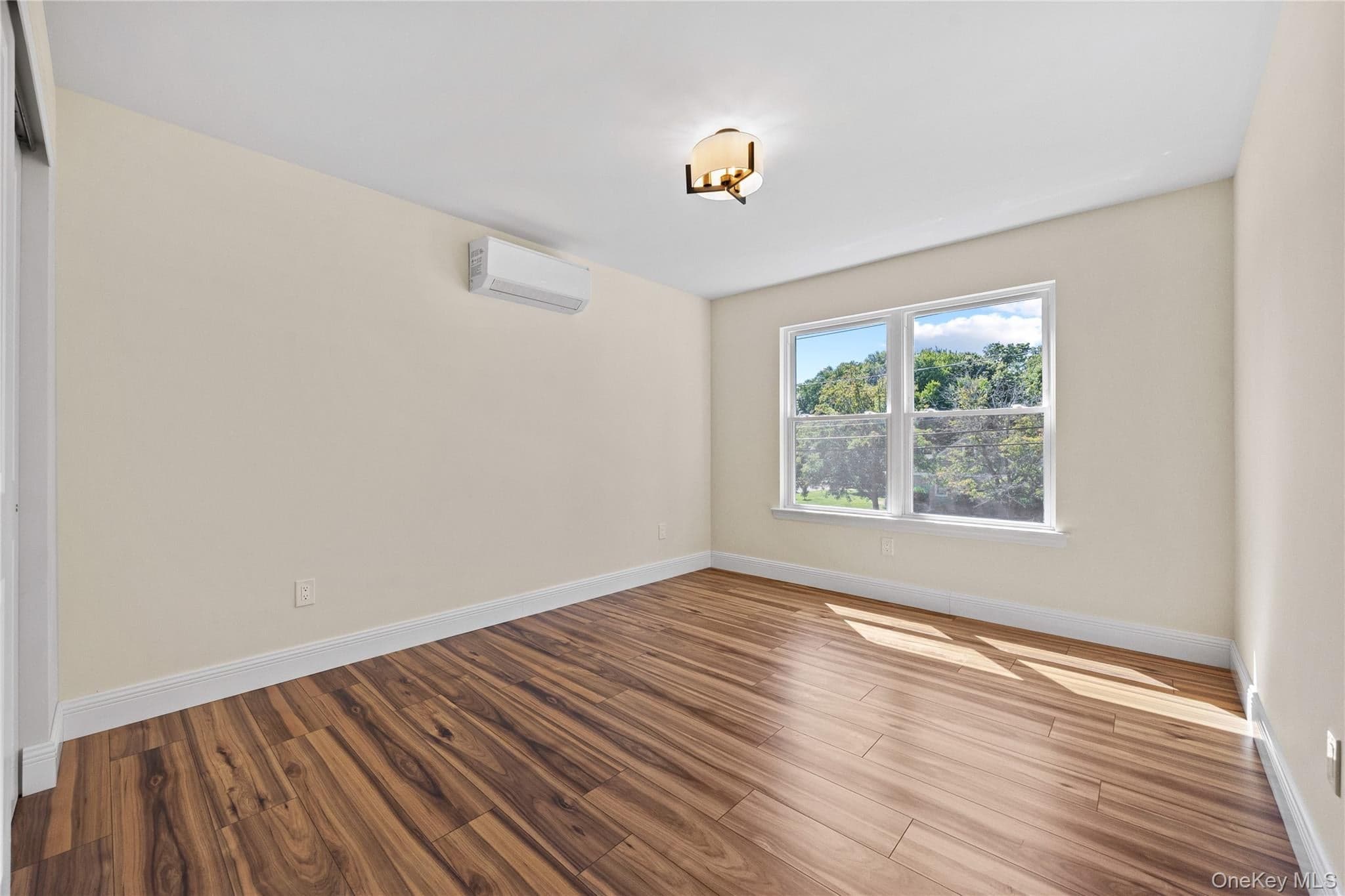 37 Gladstone Avenue thumbnail 13