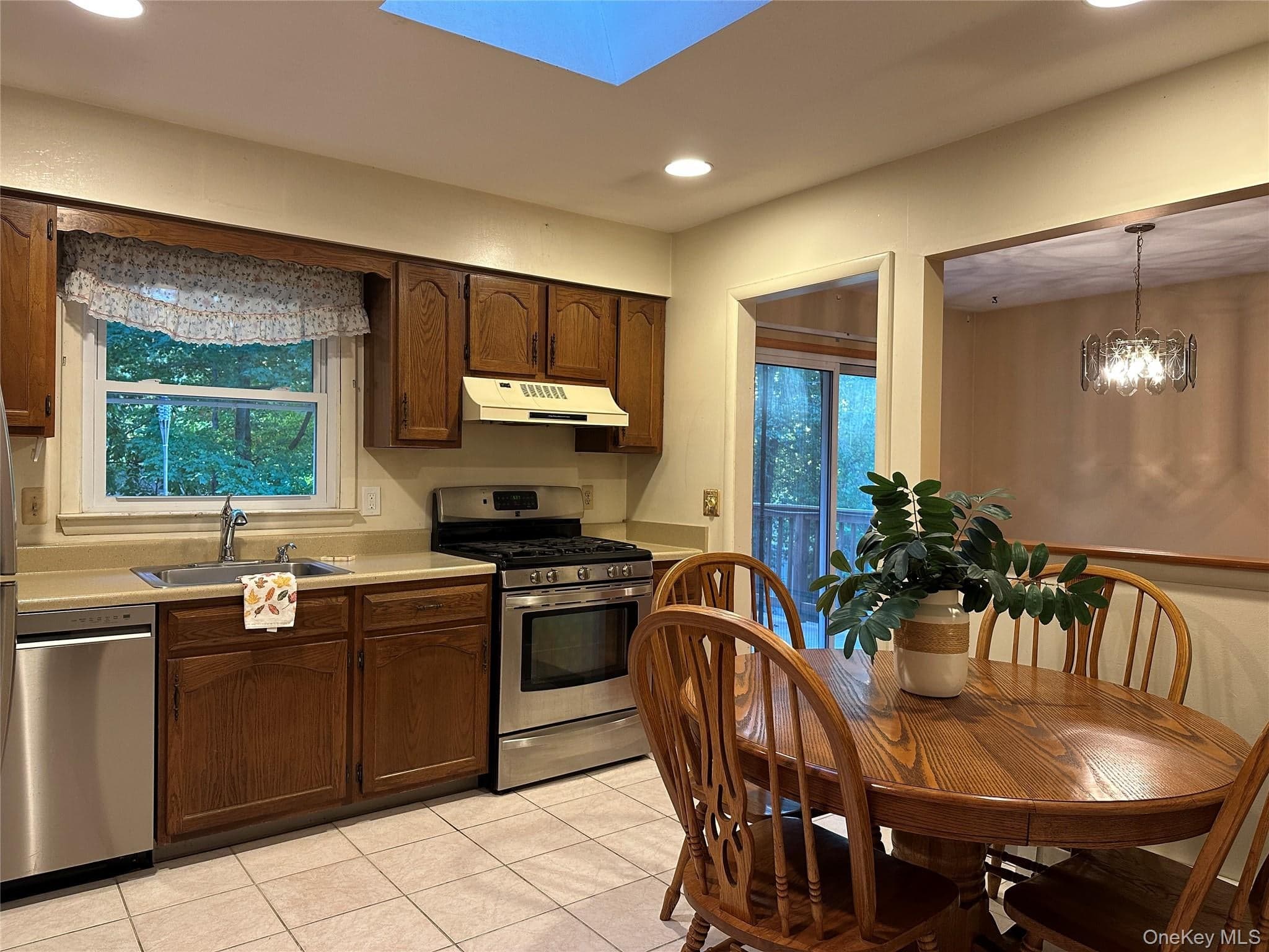 26 Rockwood Drive thumbnail 8