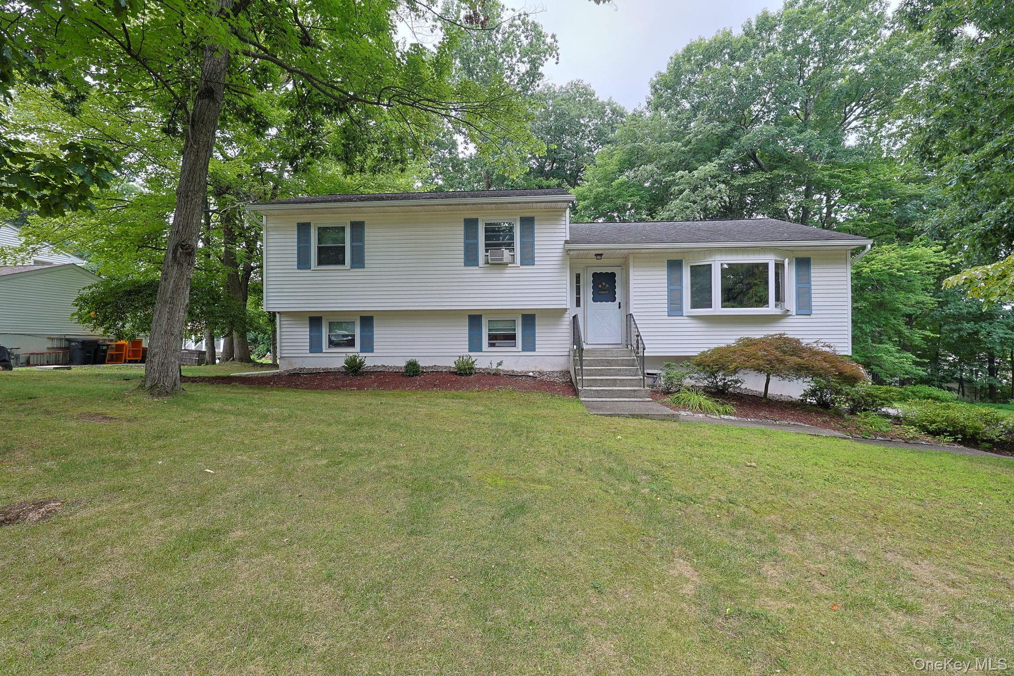 26 Rockwood Drive thumbnail 2