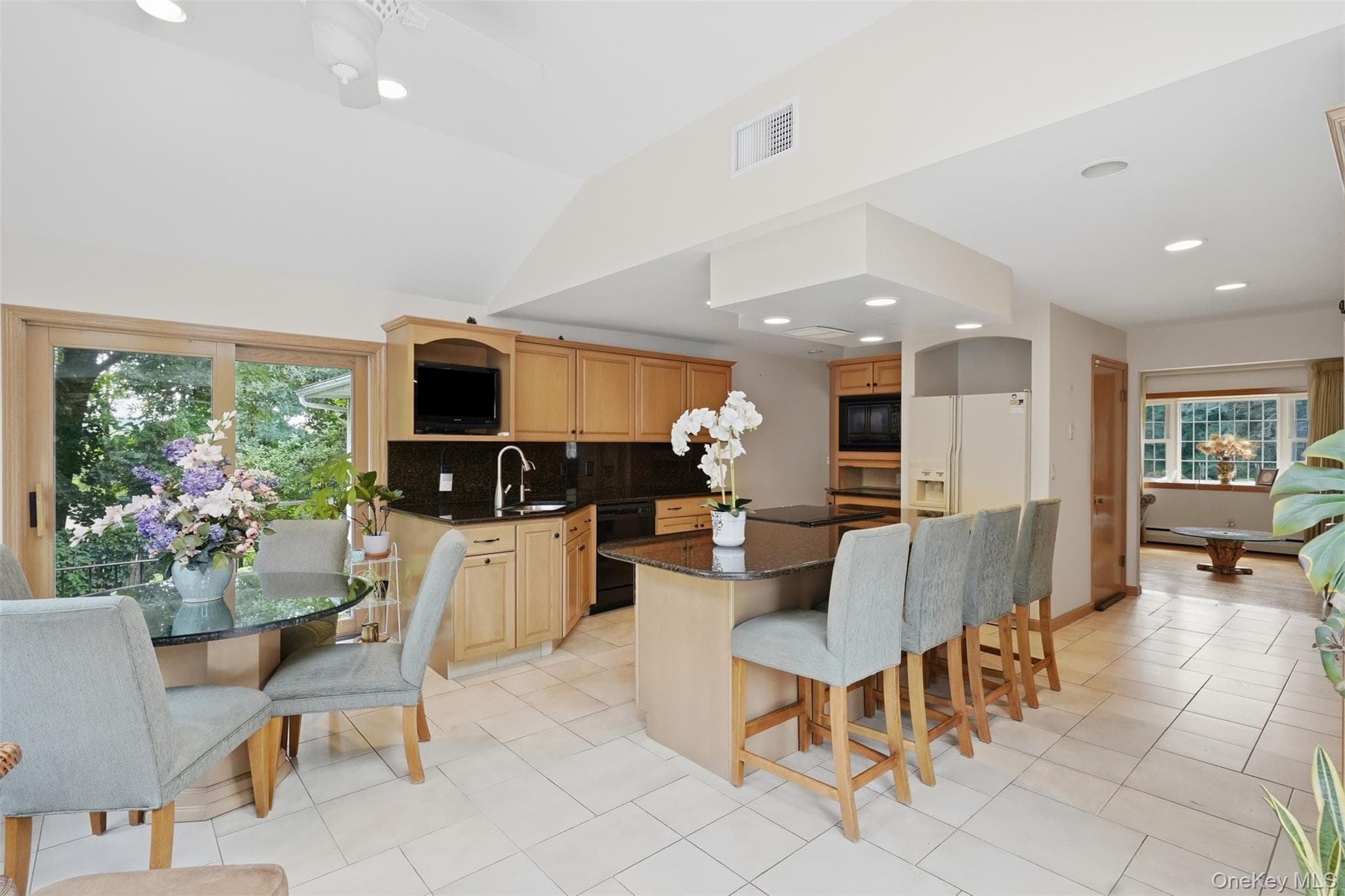 8 Boulder Road thumbnail 5