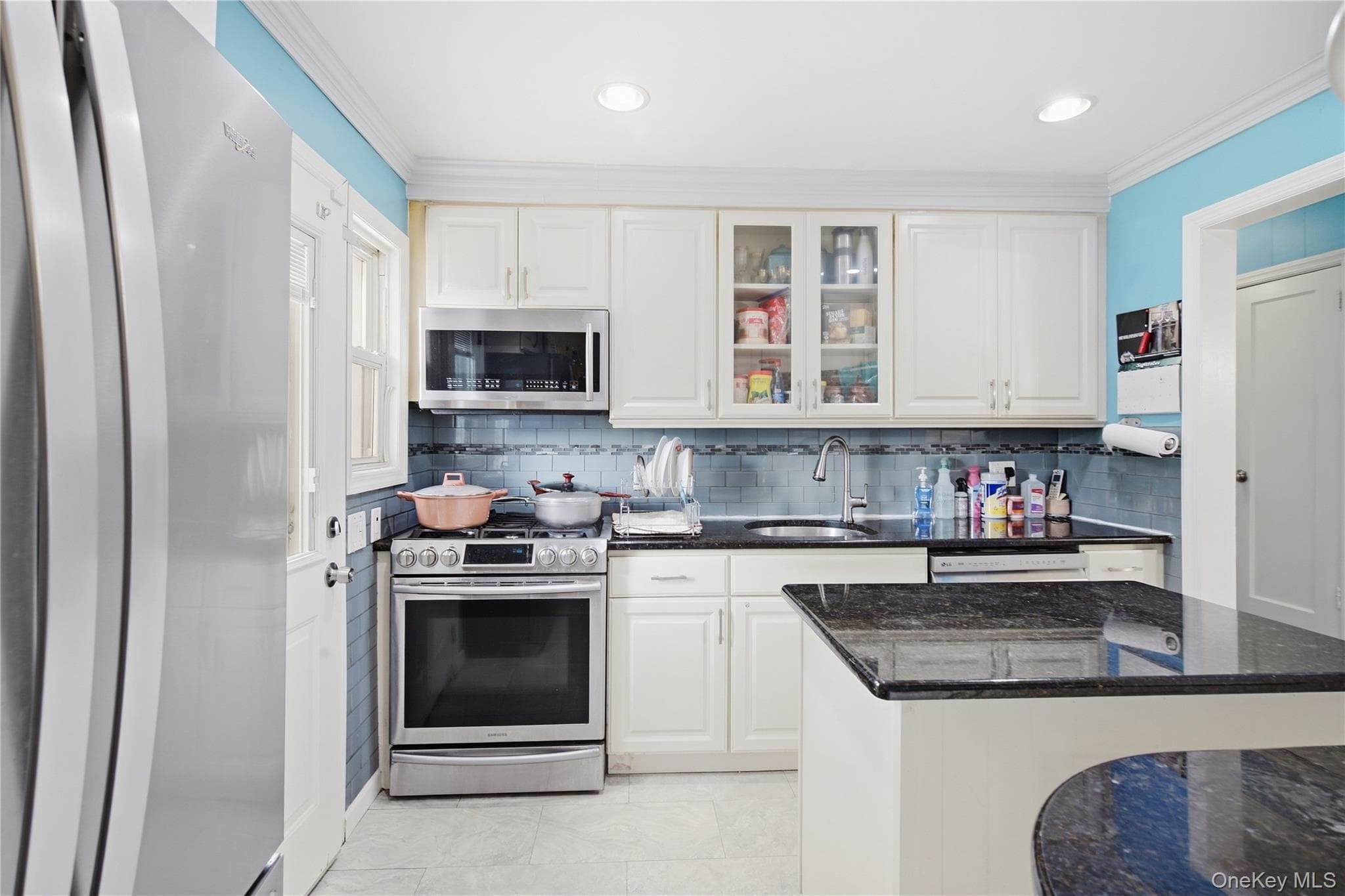 90 Clearstream Avenue thumbnail 10