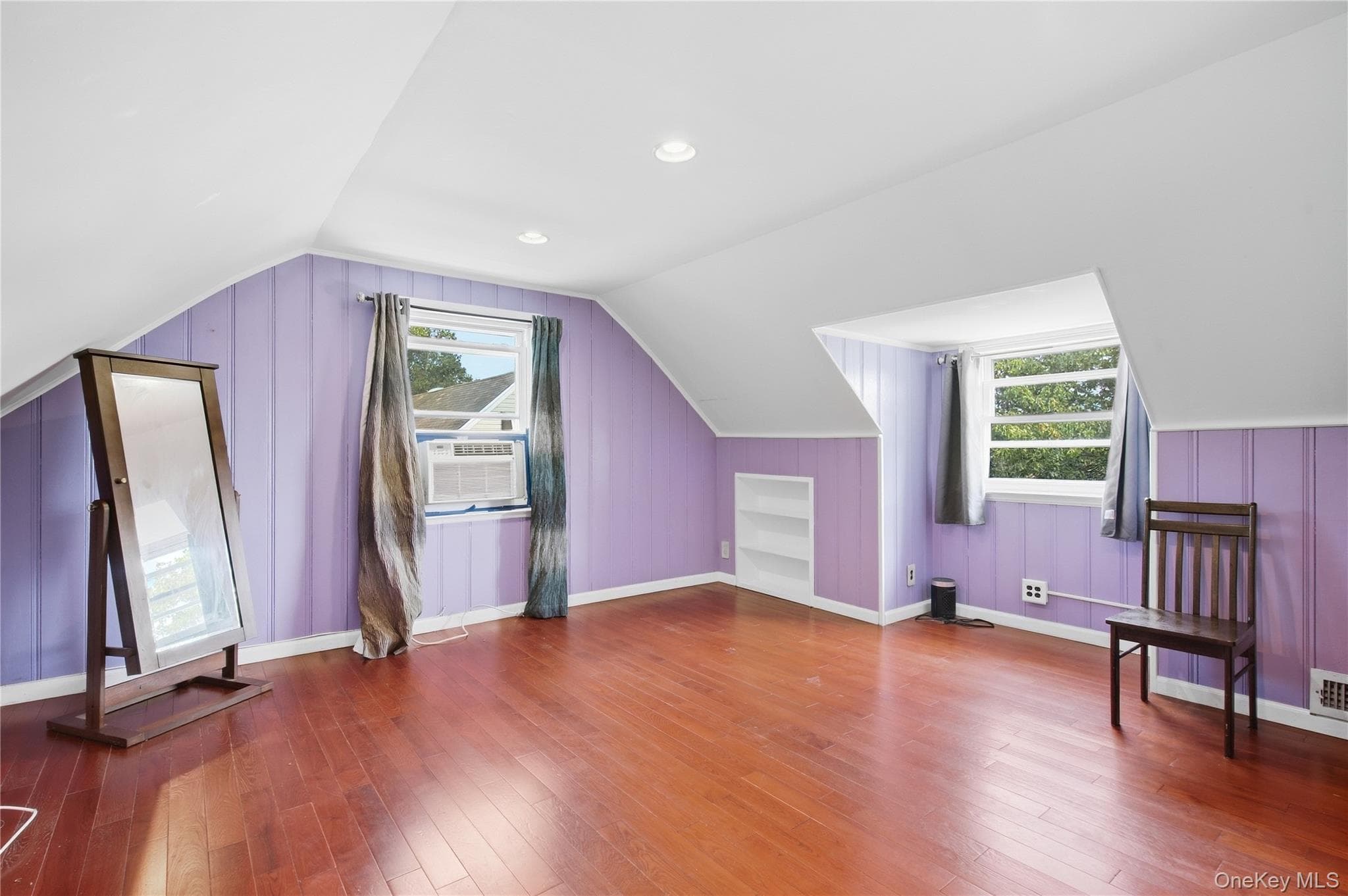 90 Clearstream Avenue thumbnail 21
