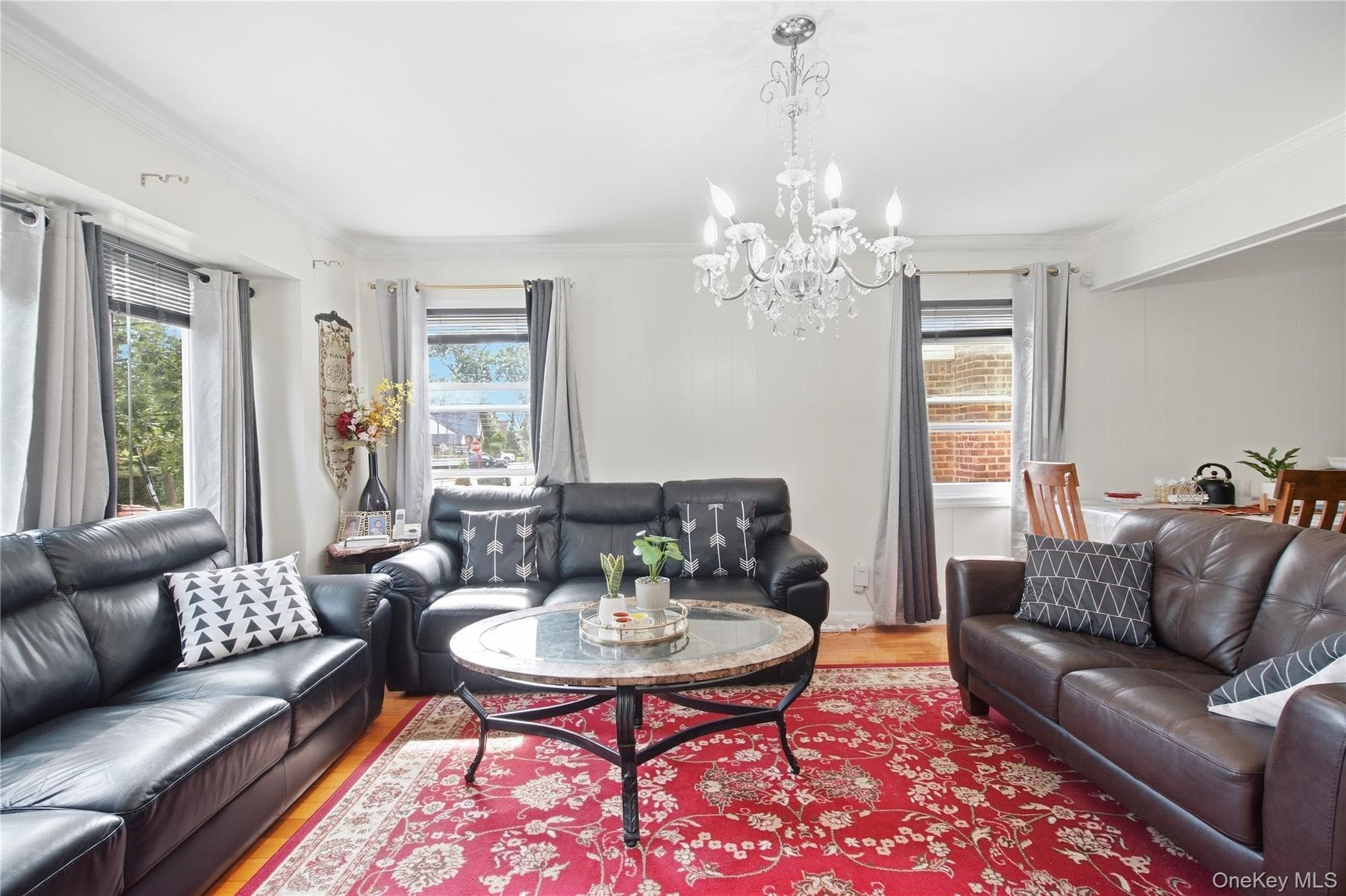 90 Clearstream Avenue thumbnail 3