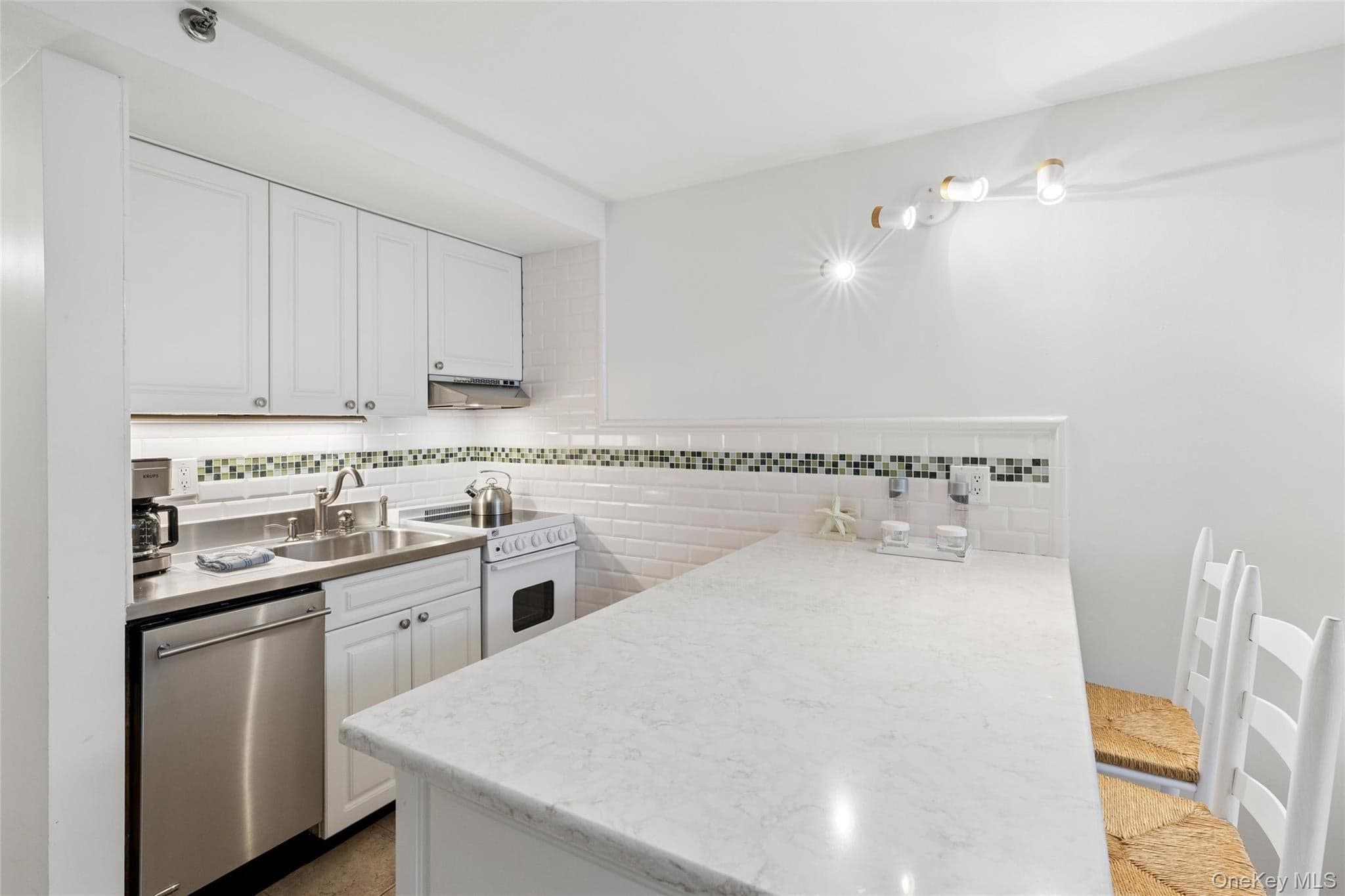 236 Edgemere Street Unit: 127 thumbnail 7