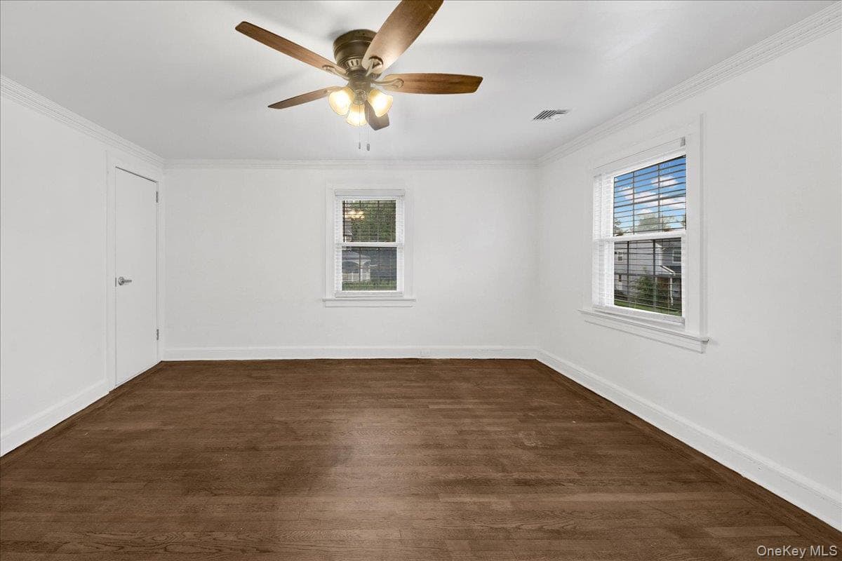 32 Deerfield Avenue thumbnail 17