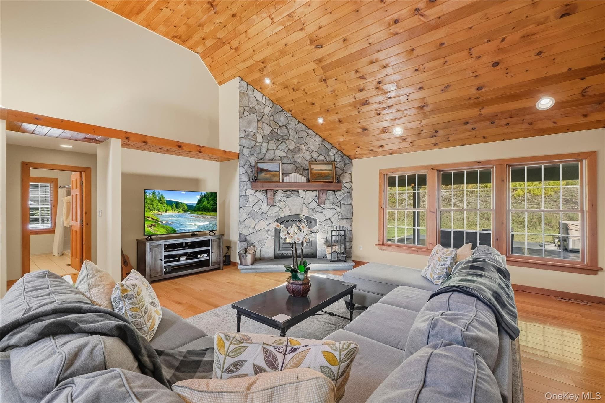 705 Swamp Pond Rd RD thumbnail 7