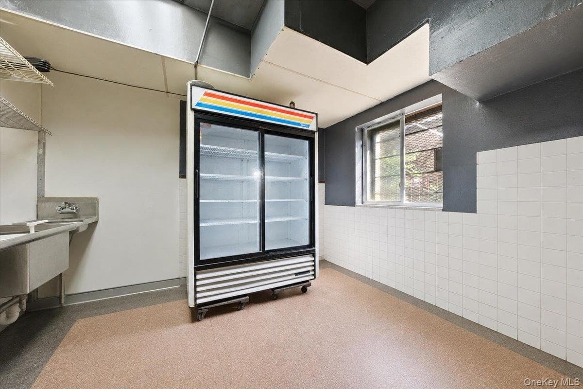 536 E 138th Street Unit: 8 thumbnail 28