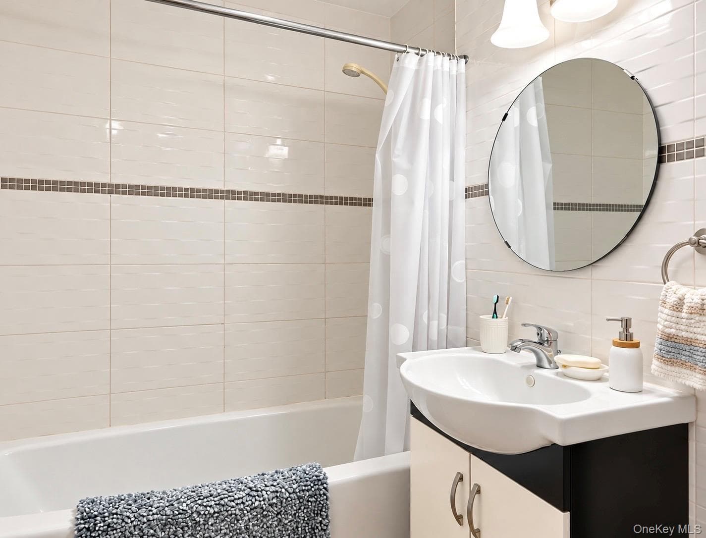 14215 Franklin AVE Unit: 2D thumbnail 7